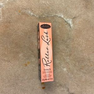 NIB Benefit Roller Lash in Black